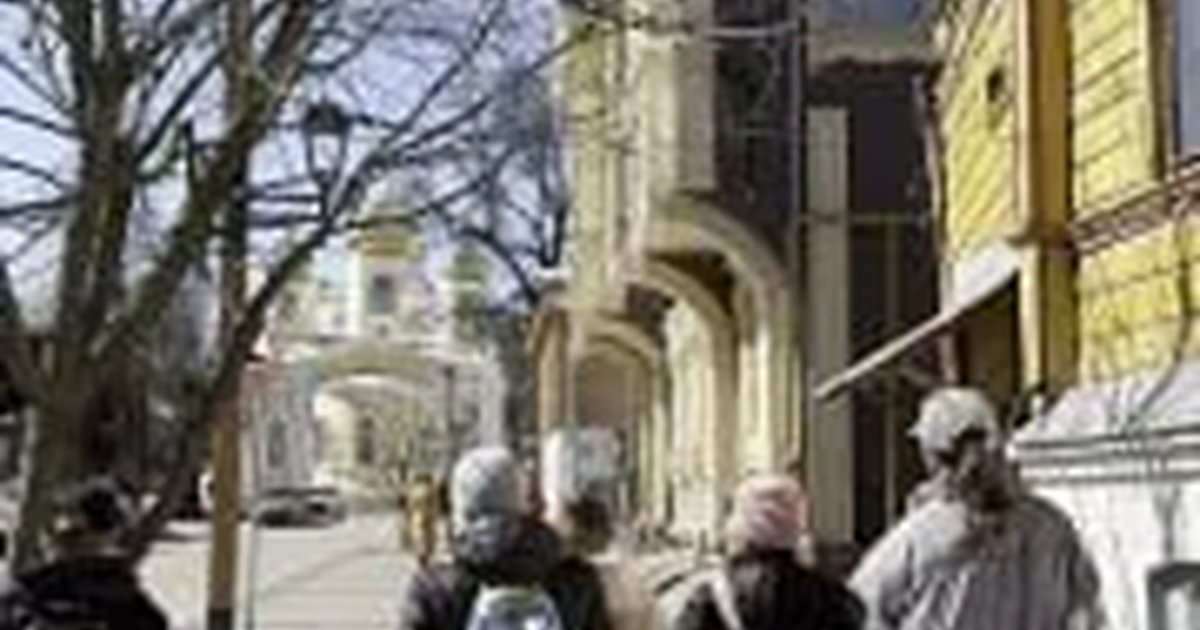 Афиша «12 записок. Хроники квартала»