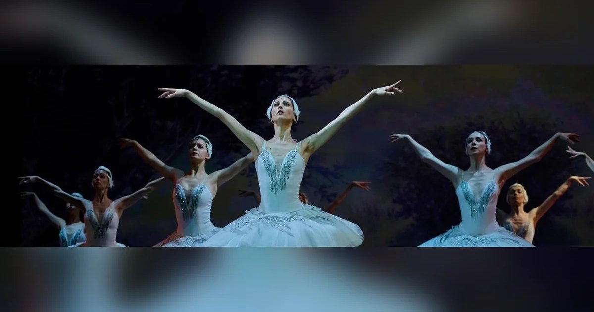 Афиша «Балет Лебединое озеро»