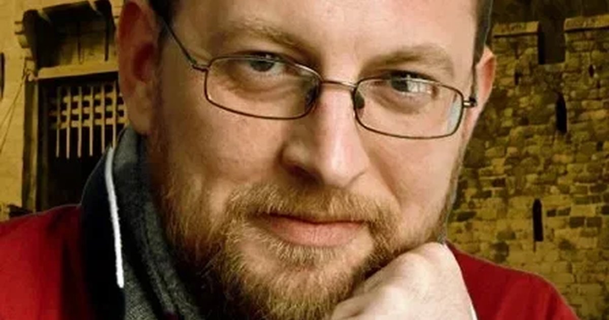 Афиша «Дмитрий Вебер. Средневековый замок Как строили и как жили.»