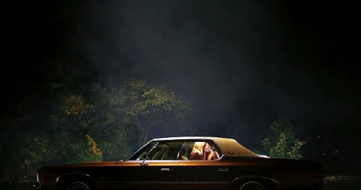 Афиша «English Speaking Cinema Club: It Follows»