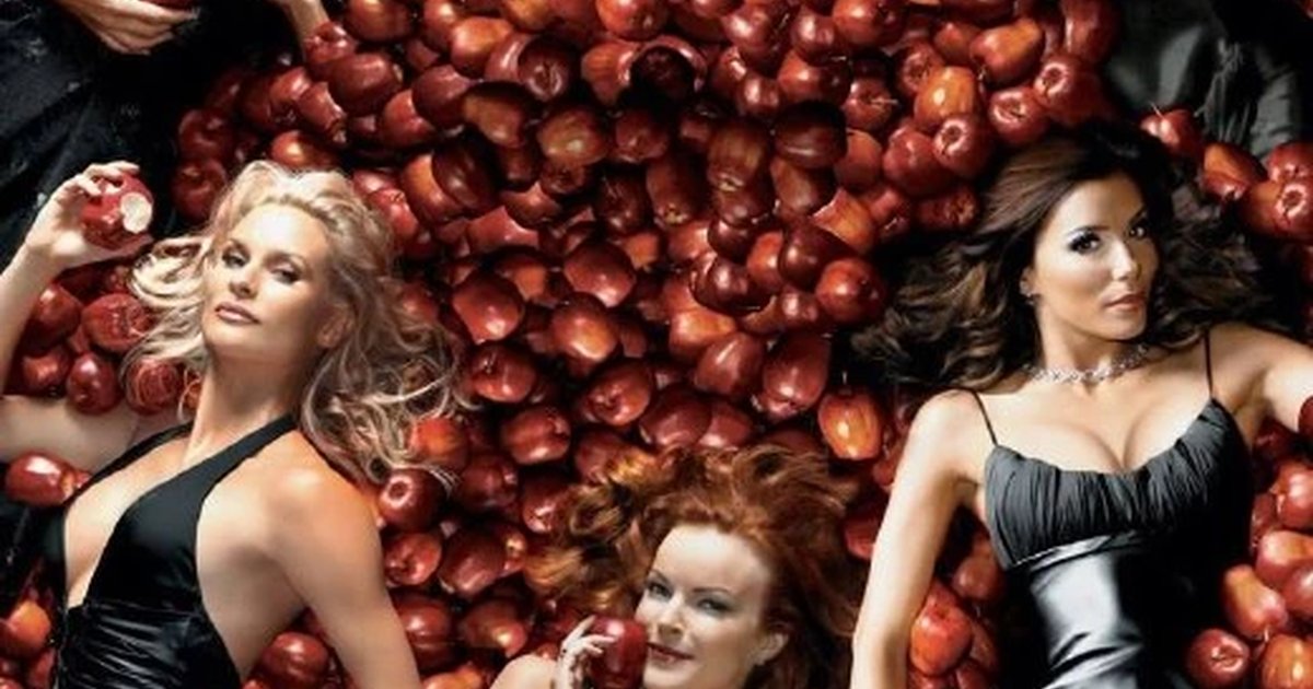 Афиша «Girls’ movie night: Desperate Housewives vs. Sex and the City»