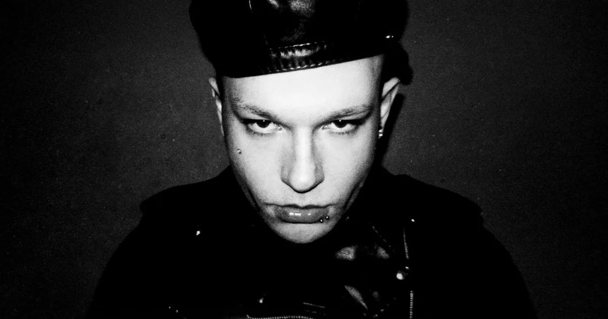 Афиша «huzzy b»