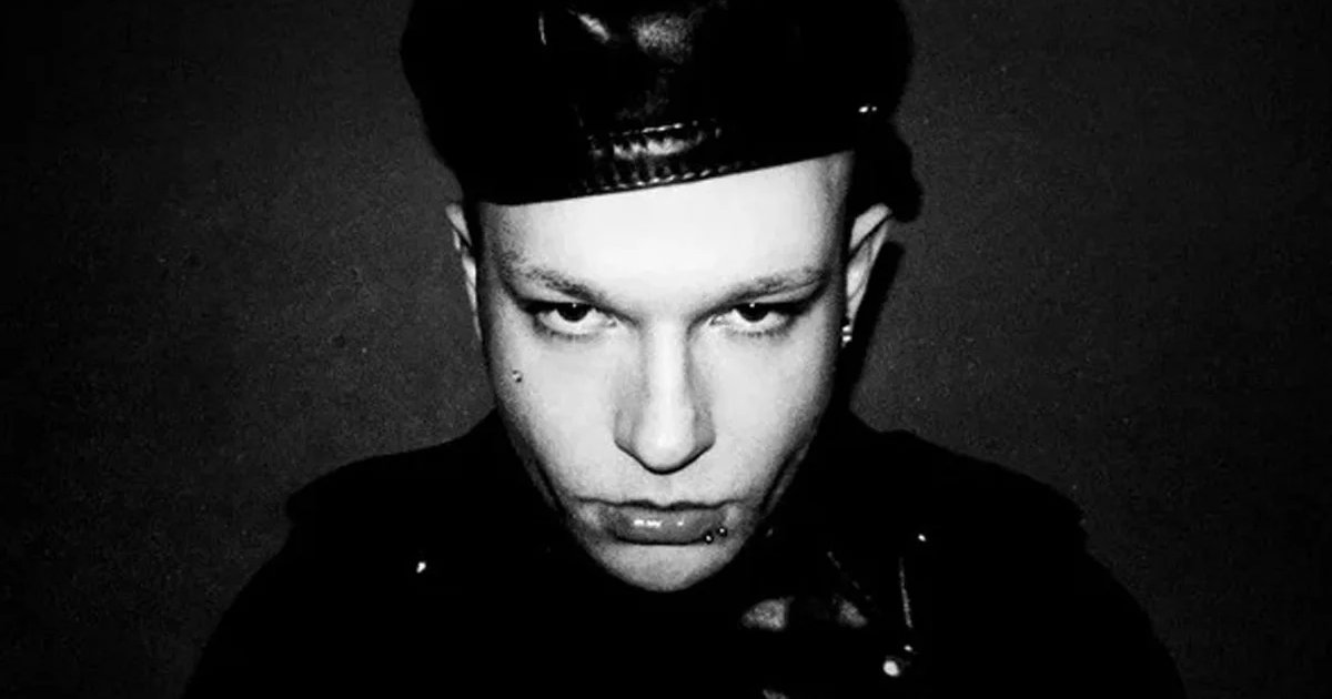 Афиша «huzzy b»