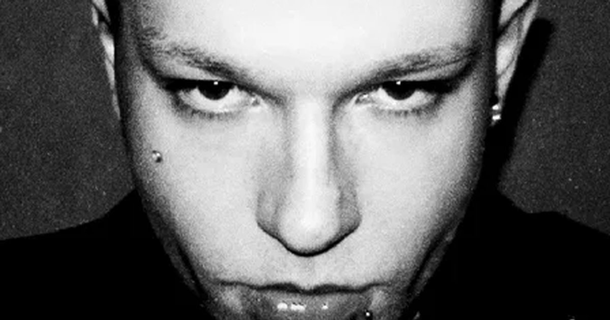 Афиша «Huzzy B»
