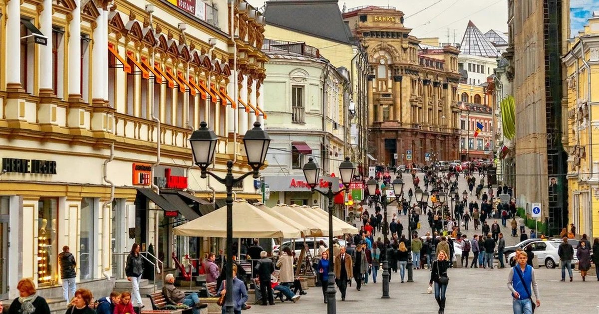 Афиша «"Kuznetsky Лухари Виллаж": блеск и нищета Кузнецкого моста»