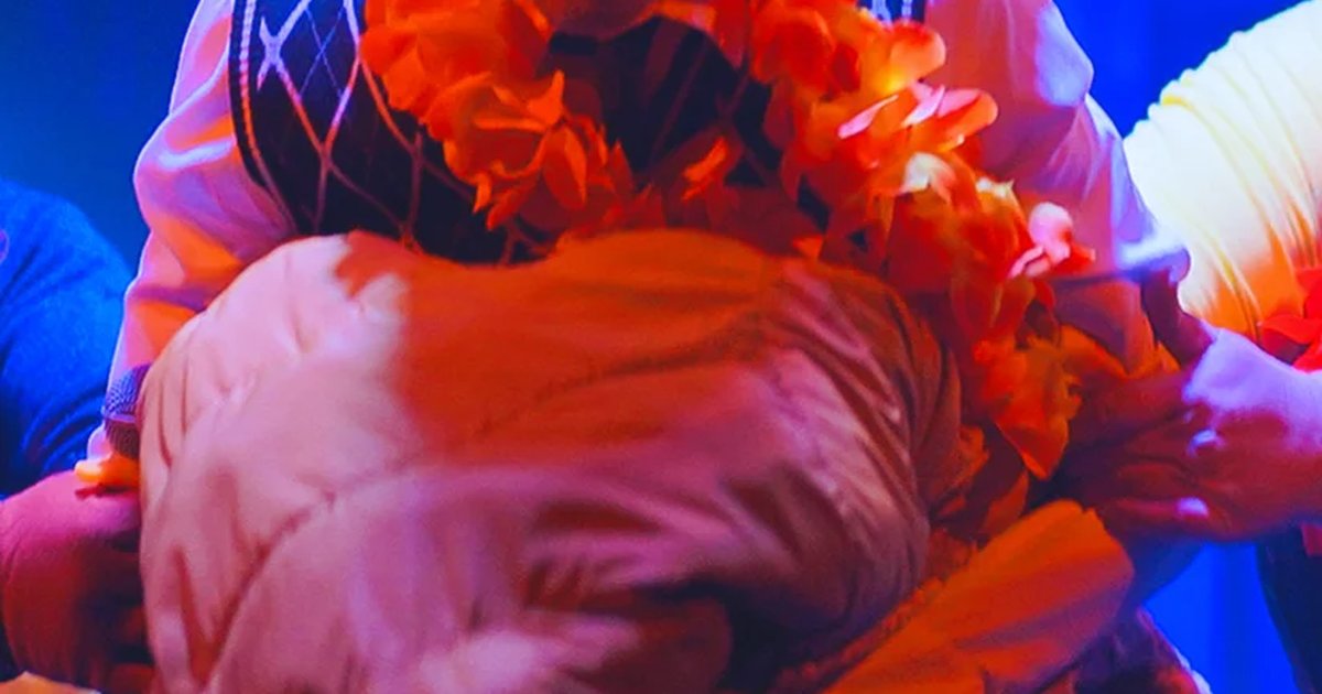 Афиша «Любовь и все подробности»