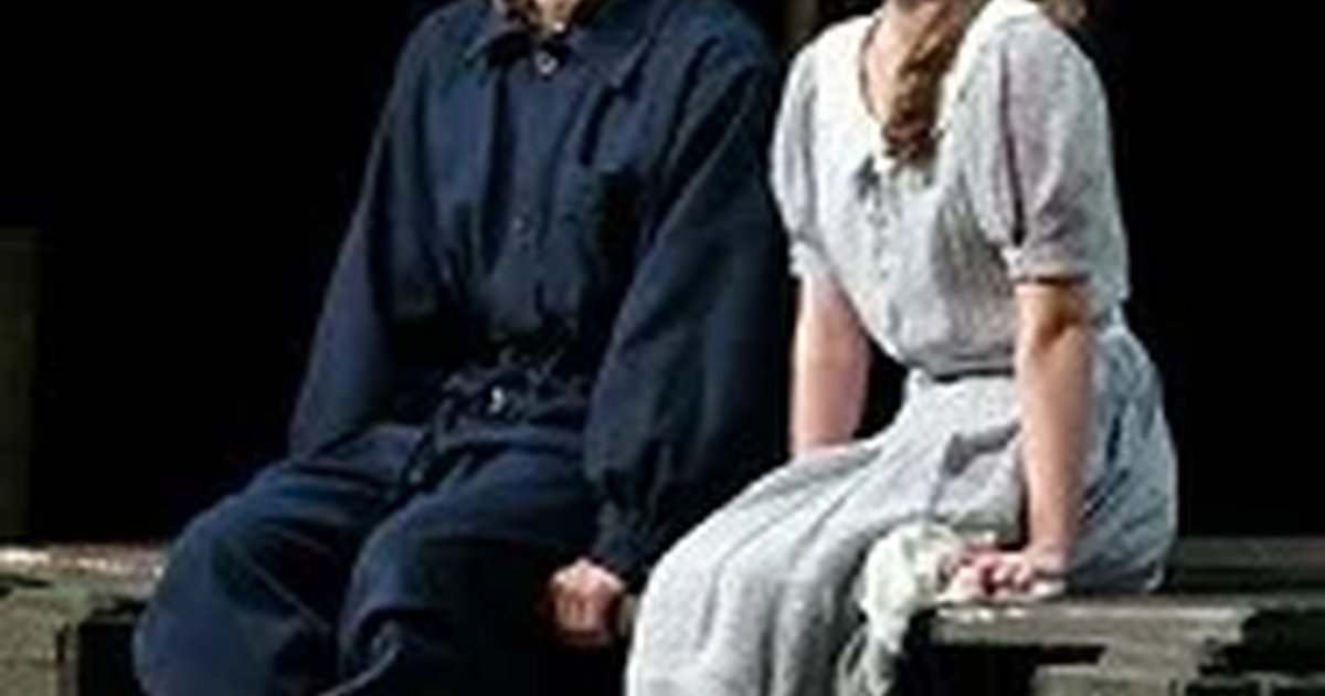 Афиша «Луна и листопад»