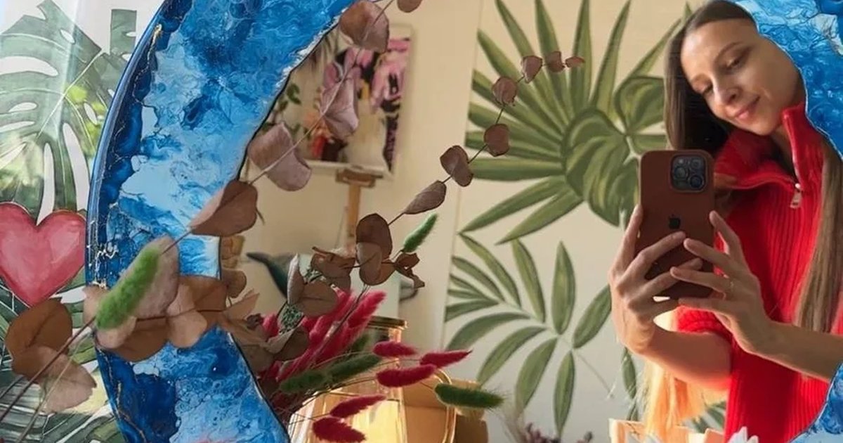 Афиша «Мастер-класс «ЗЕРКАЛО» в технике Resin Art»