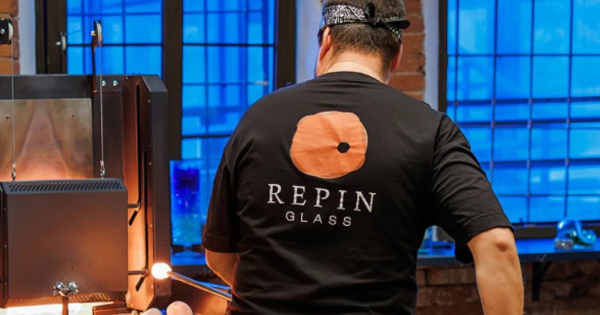 Афиша «Мастер-классы в стеклодувной мастерской»