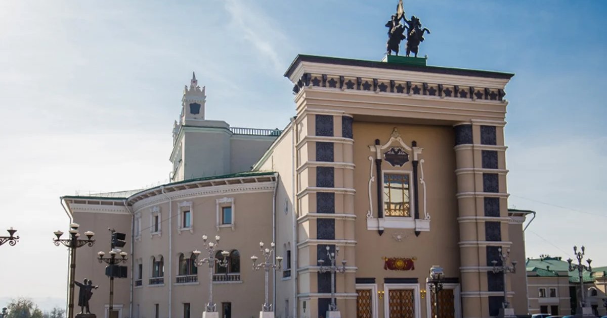 Афиша «Минии нютаг, минии дуран»
