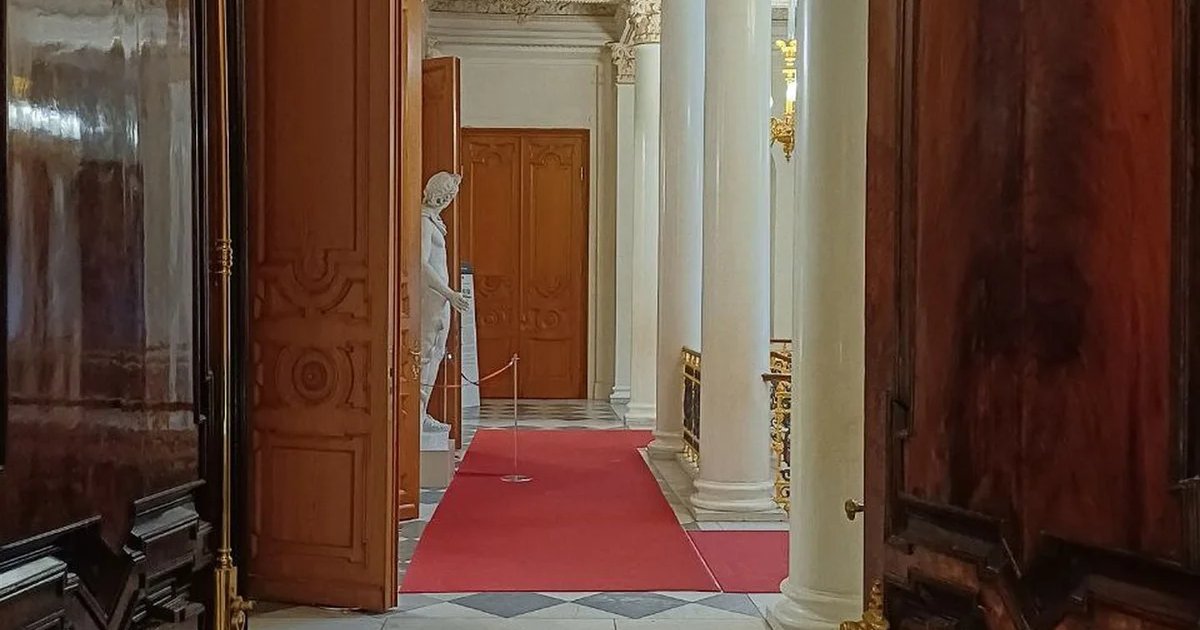 Афиша «Мир Фаберже: последний блеск империи»
