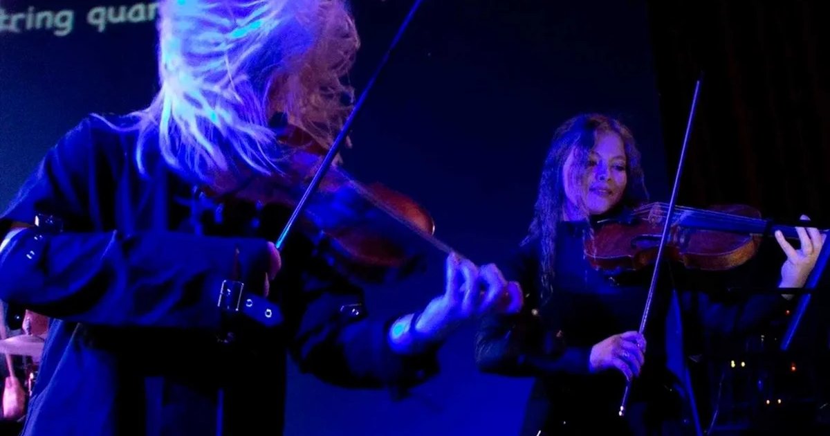Афиша «МИРОВЫЕ РОК-ХИТЫ. CRUSH STRING QUARTET»