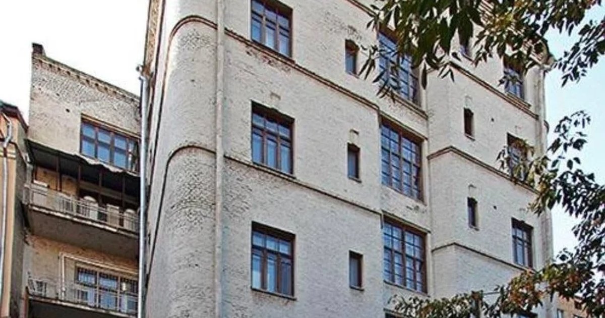 Афиша «Пять веков московской жилой архитектуры»