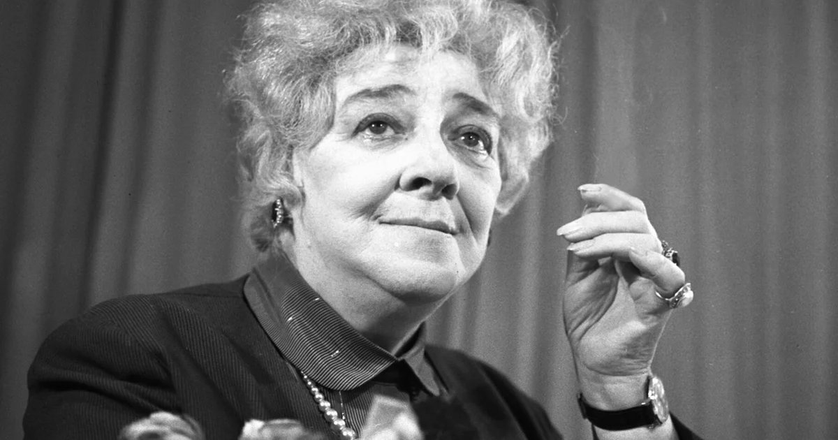 Афиша «Раневская. Сквозь смех и слезы»