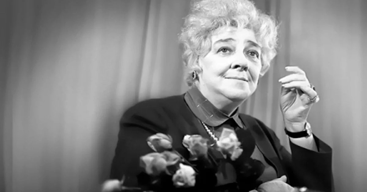 Афиша «Раневская: Сквозь смех и слезы»