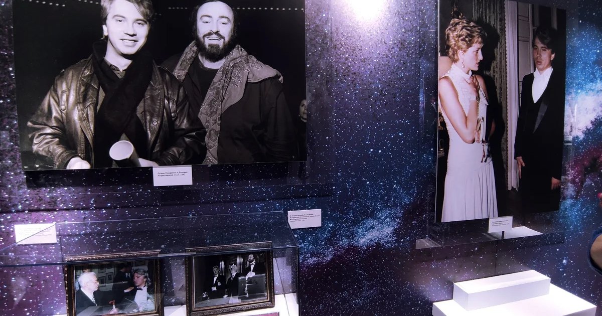 Афиша «Слушаем и вспоминаем Дмитрия Хворостовского»