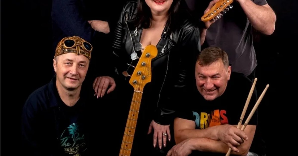 Афиша «Travelin' Band»
