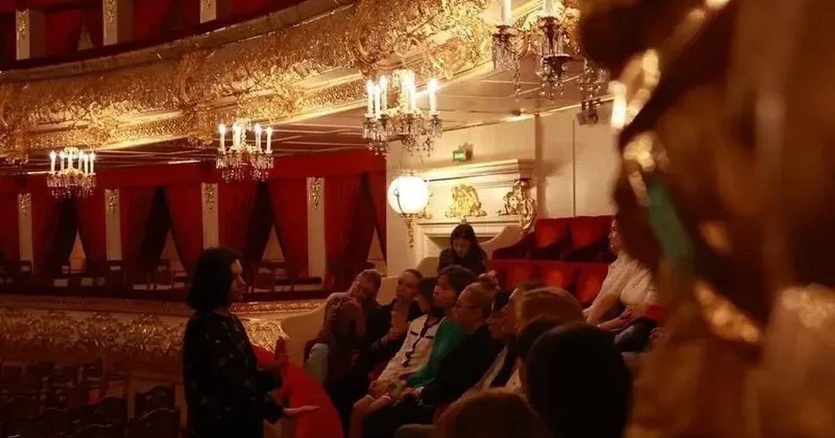 Афиша «Трехчасовая экскурсия по Большому театру с гидом и фотографом»
