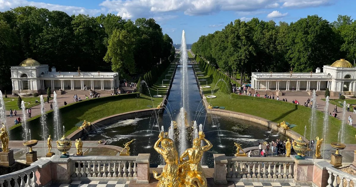 Афиша «Великолепный Петергоф: Большой дворец, Малый дворец, парк, фонтаны»