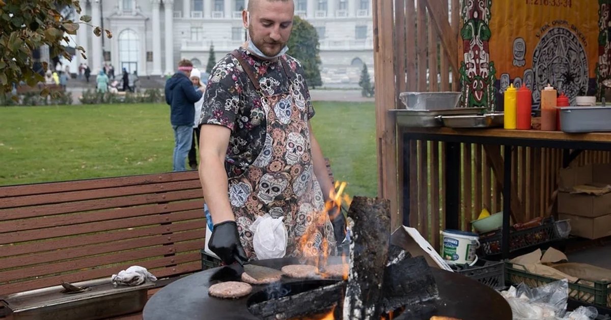 Афиша «Вкусы Казани х Кремлёвская набережная»