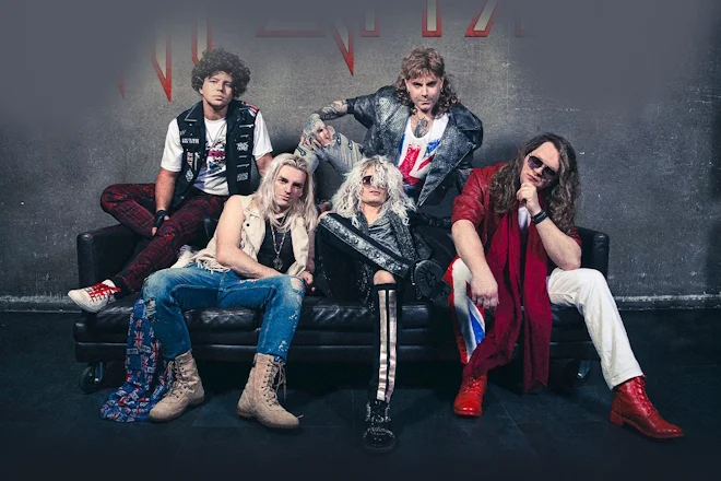 Афиша «GIF LEPPARD»