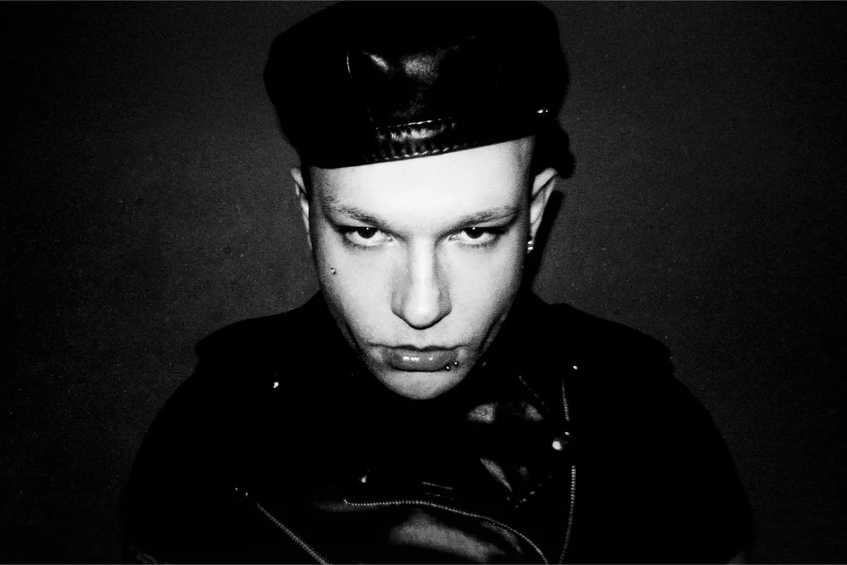 Афиша «huzzy b»