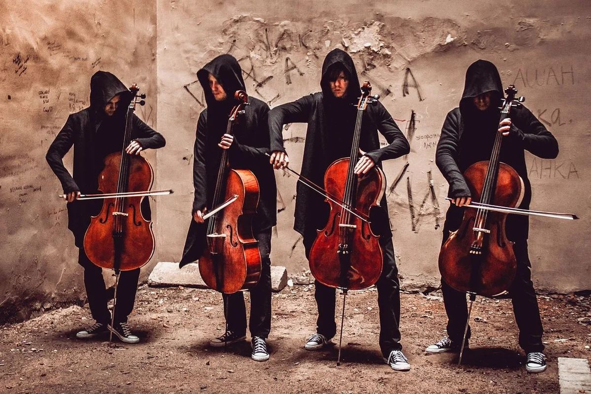 Афиша «RockCellos: Мировые рок-хиты на виолончелях»