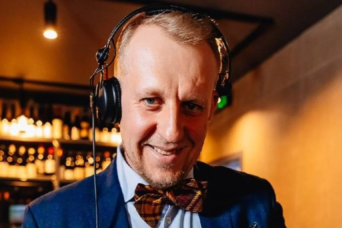 Афиша «Романтический ужин при свечах с гуру винила Дмитрием Донченко»