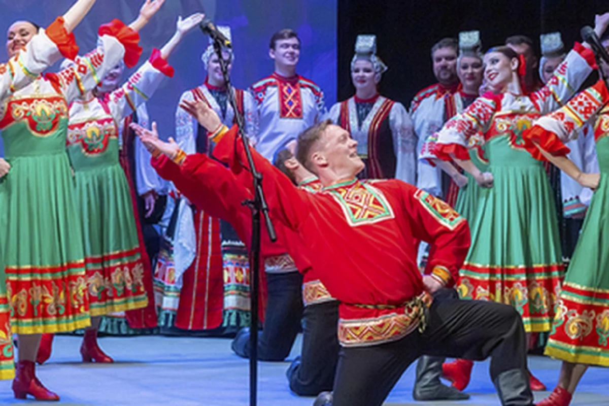 Афиша «Россия песнями полна. Воронежский русский народный хор имени Массалитинова»