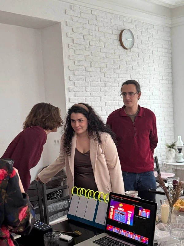 Афиша «100_к1 | игра на интуицию»