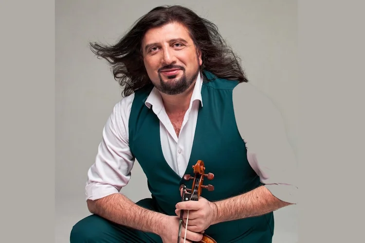 Афиша «ВАРДАН МАРКОС. «МИРОВАЯ КЛАССИКА И САУНДТРЕКИ».»