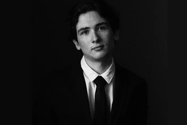 Афиша «Зимний фестиваль Pianissimo. Сольный концерт Алихан Кундухов в Большом петергофском дворце»