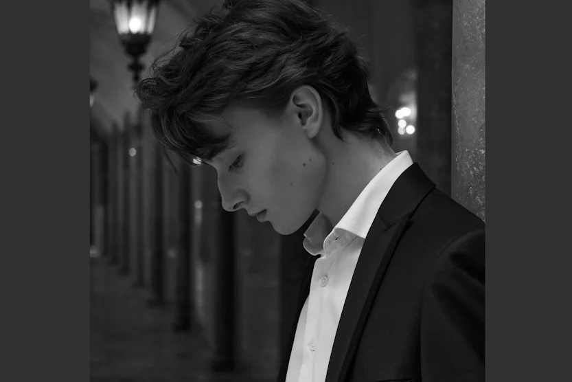 Афиша «Зимний фестиваль Pianissimo. Сольный концерт Даниил Пронин в Большом петергофском дворце»